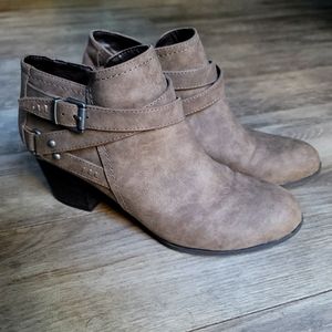 Indigo Rd. Sigrid Booties